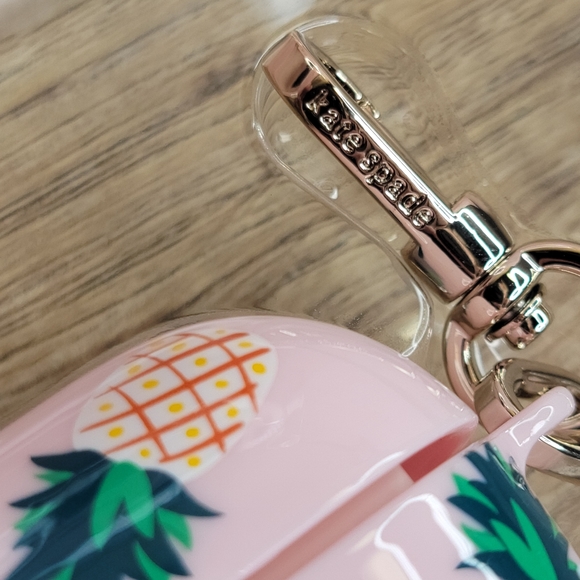 🥂Cyber Monday🥂Kate Spade Jeweled Pineapples Printed AirPods Case NIB - Picture 9 of 13